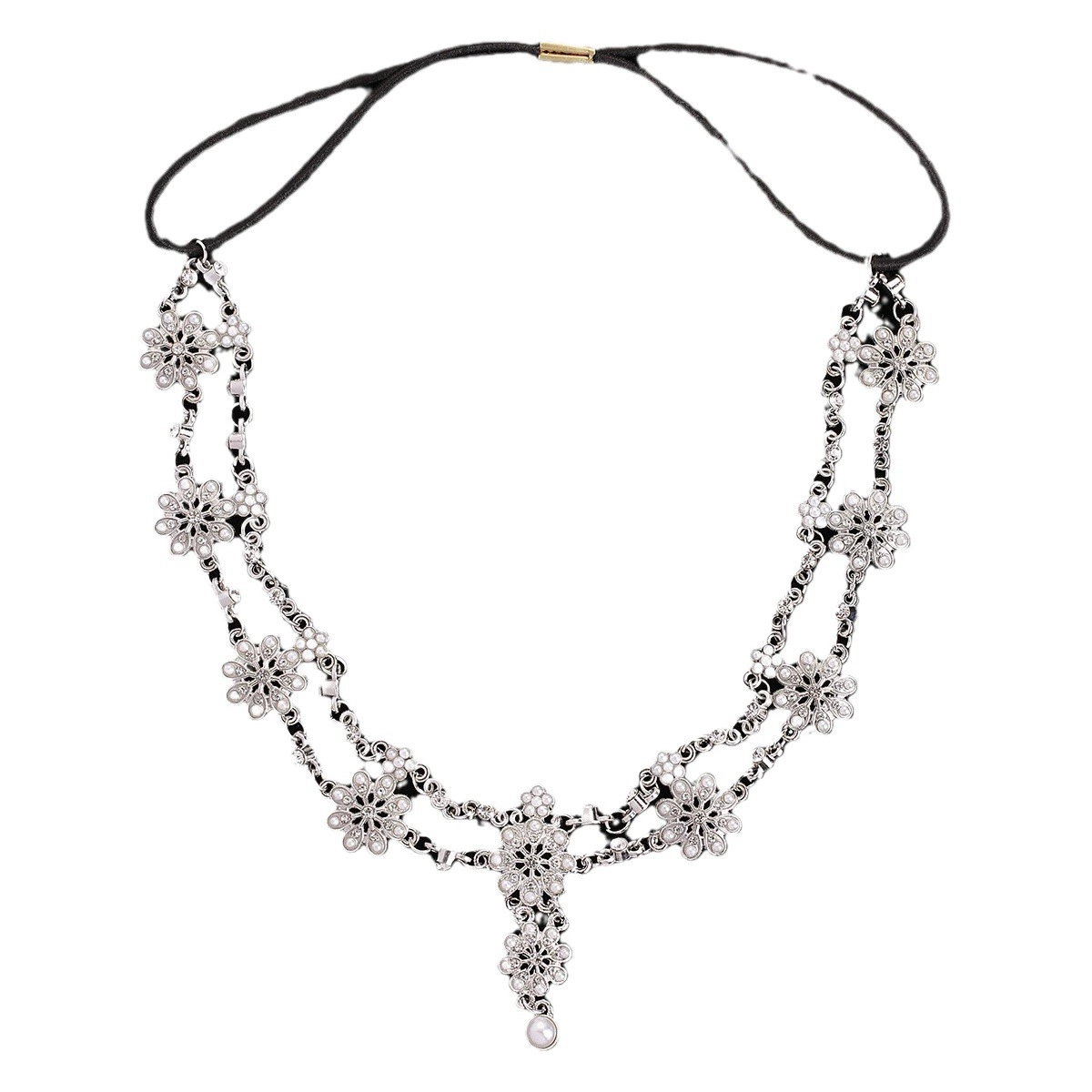 Украска со стразами из циркона на лбу