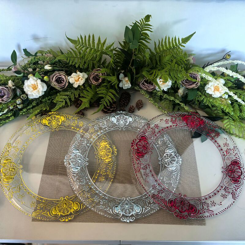 Transparent Gold-Edged Export Charger Plates for Weddings, Hotels, Parties, European-Style Carved High-End Luxury Decorative Plates Transparent Gold-Edged Export Charger Plates for Weddings, Hotels, Parties, European-Style Carved High-End Luxury Decorative Plates
