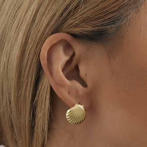  IDEA Creative New Earrings Fashion and Elegant Shell Earrings Simple and Versatile Ladies Alloy Earrings