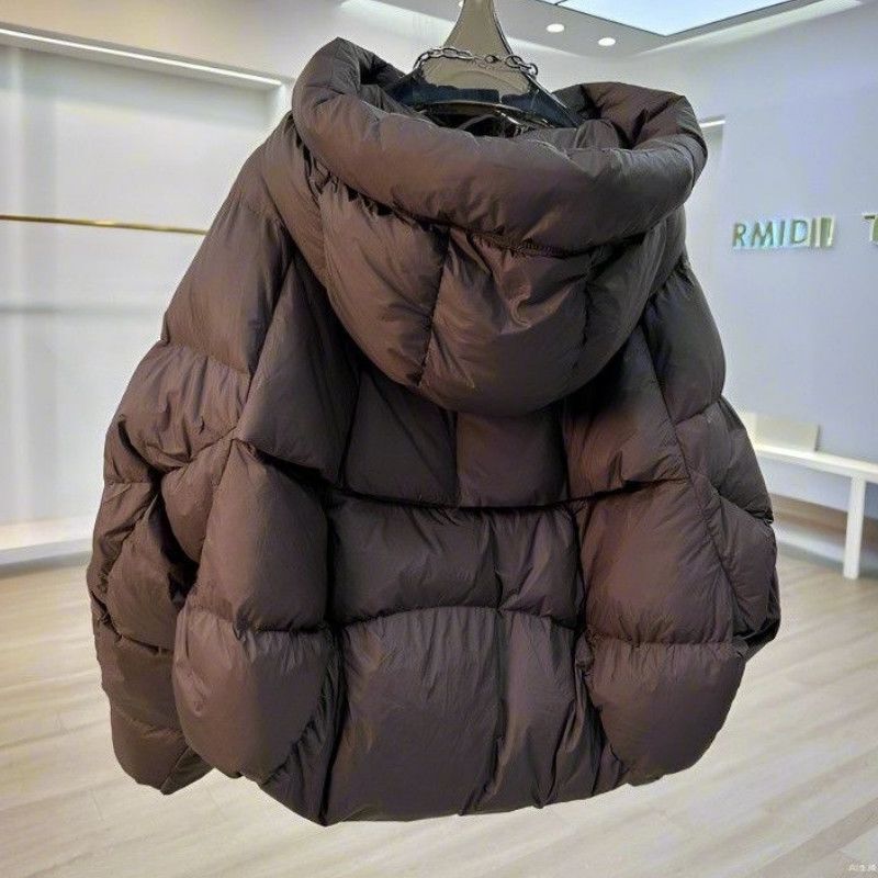 Super Nice-Looking New Winter Design down Jacket for Women, Thickeneded and Warm Short Bread Jacket
