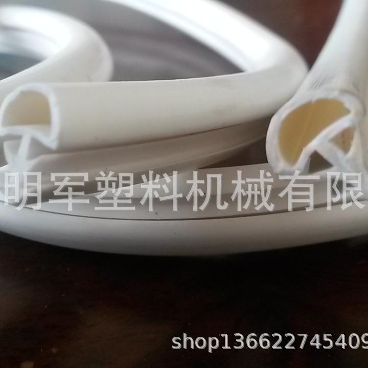 厂家直销塑胶条生产线 箱包条密封条生产线 防滑条生产线