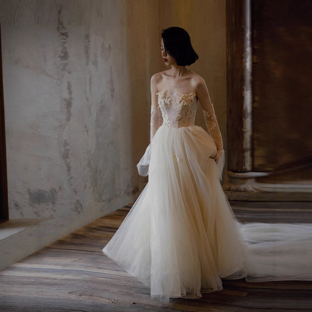 Foreign Trade creamy-white Strapless Wedding Dress Bride Toast Dress Fairy Elegant Princess Dress Mesh Ball Wedding Tail