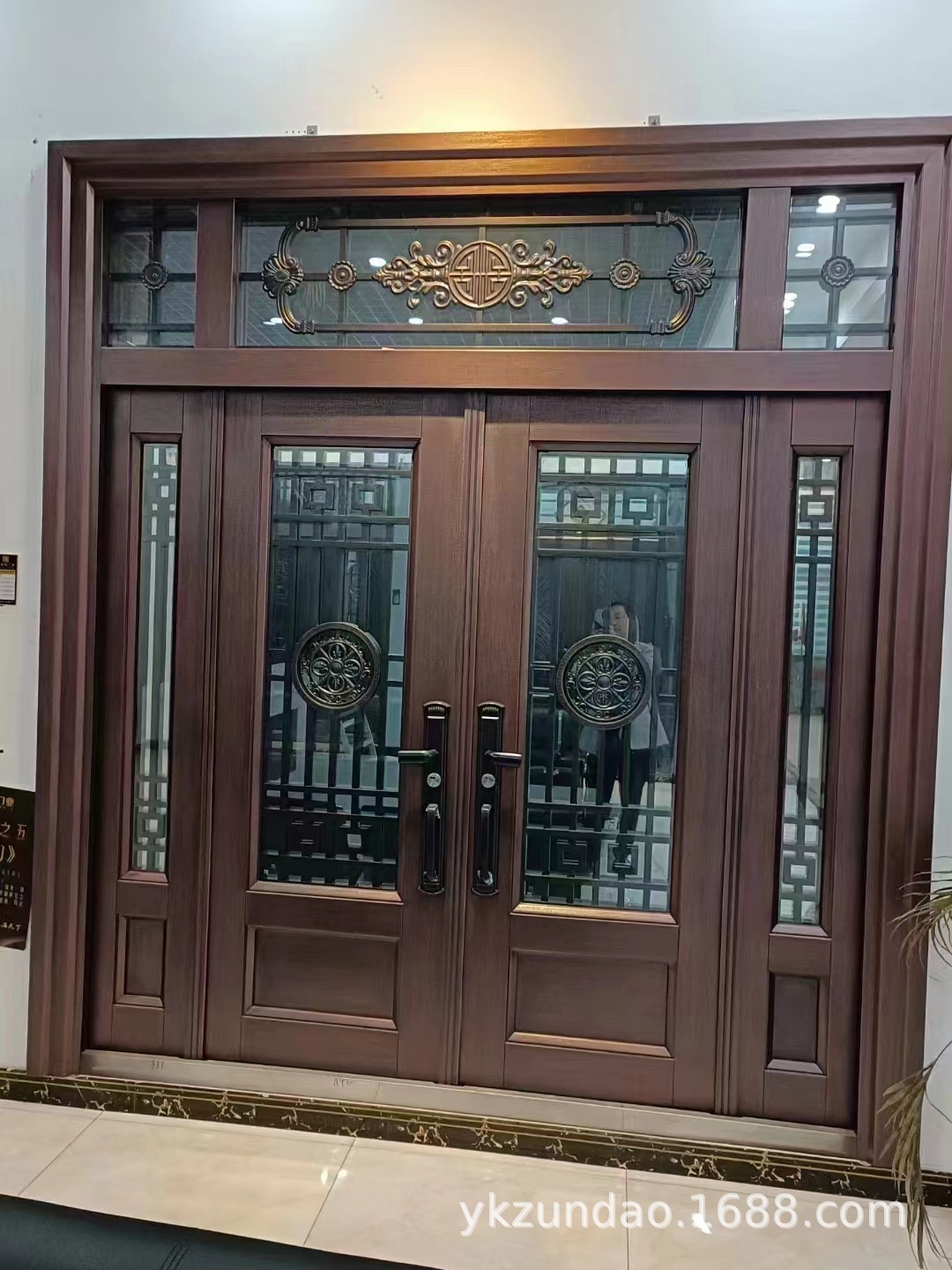 四开锌合金玻璃大门