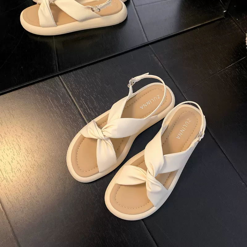 凉鞋女夏季外穿2025新款交叉带仙女配裙子软底沙滩平底罗马凉鞋
