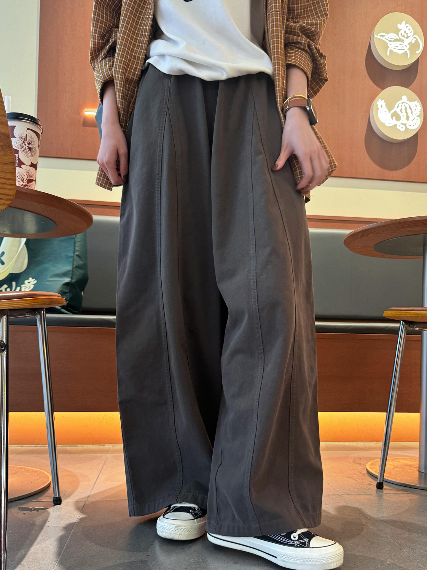 Japanese-Style Dark Gray Casual Wide-Leg Curved Pants for Women, New Summer Style, Loose High-Waisted, Slimming, Slightly Stretchy, Quick-Dry Casual Pants