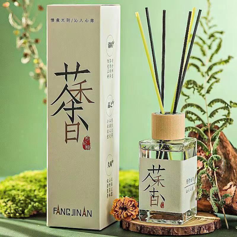 100mlの茶の味のアロマの無火の薫香の寝室の中で持続的な薄香系の部屋の家庭用の置物の拡香|undefined