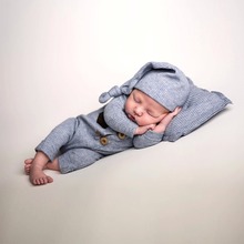 跨境新生儿针织连体衣套装宝宝满月婴儿枕拍照道具影楼辅助道具
