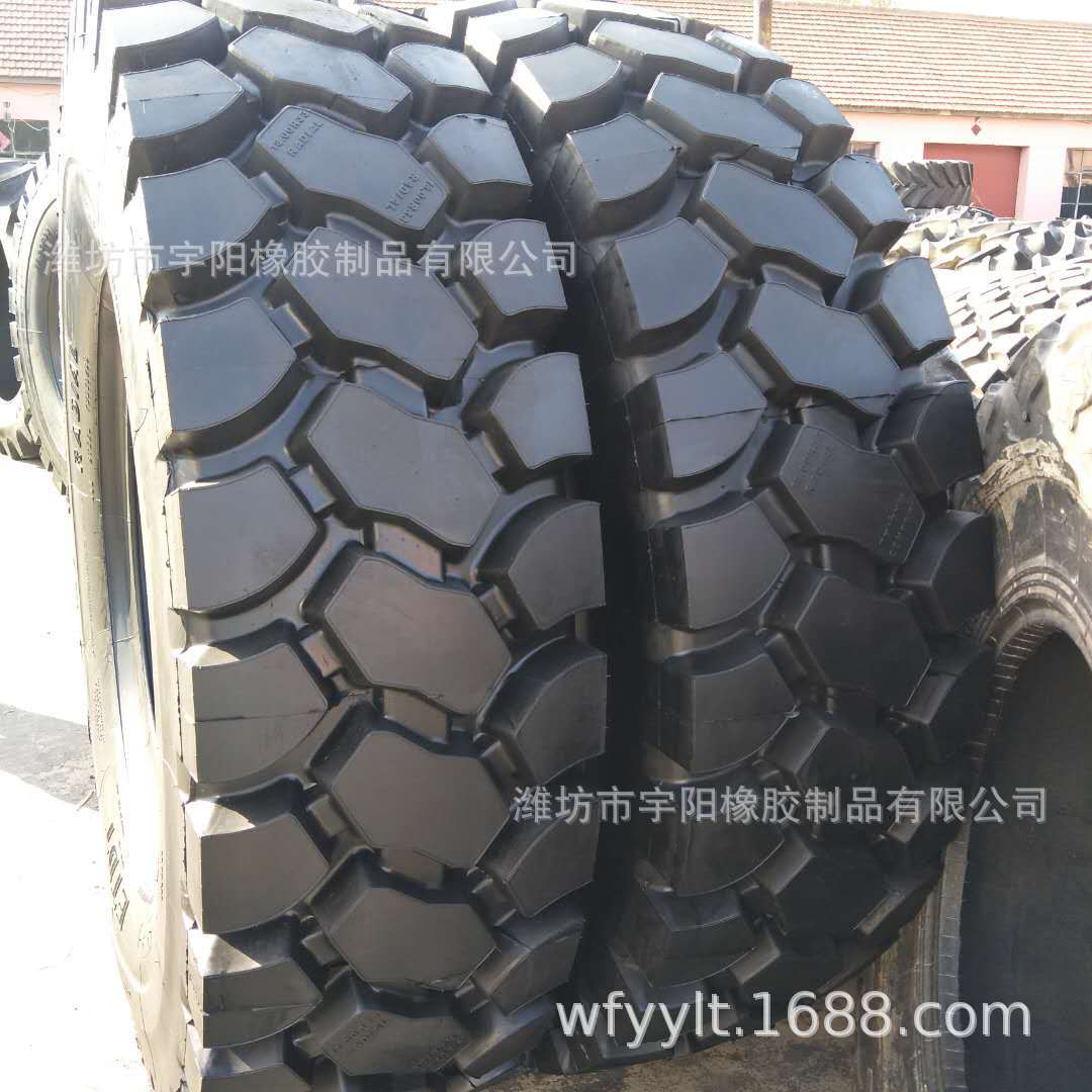 矿用载重卡车轮胎 18.00R33 钢丝工程机械轮胎1800R33