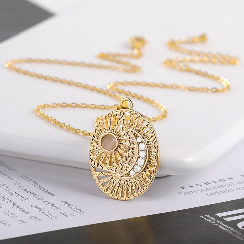 European And American Retro New Golden Oval Pendant Sun Moon Necklace Men And Women Couple Necklace Micro Ornament display picture 2