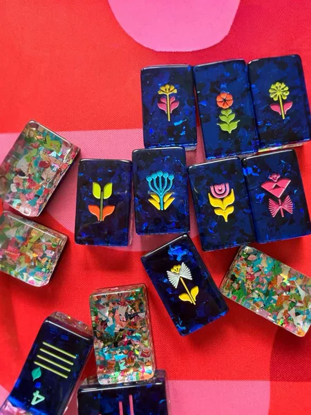 (in Stock) Carved Pattern Mahjong Tiles, Shredded Paper Mahjong Tiles, Travel-Sized and Standard Size 160