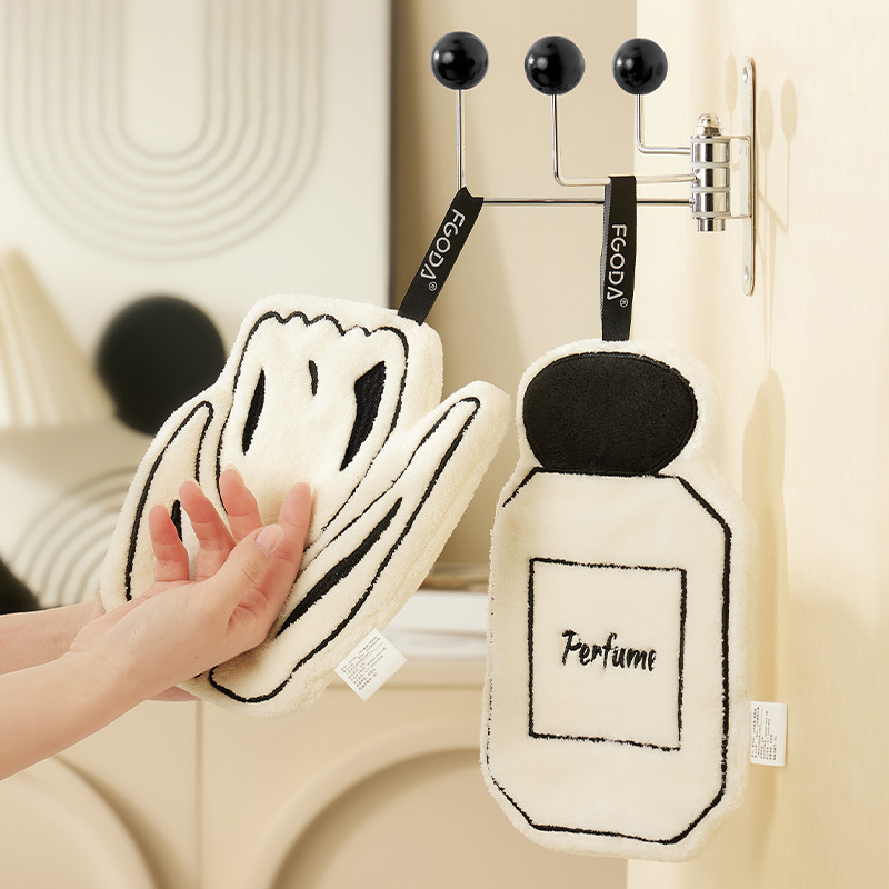 Household towel can be hung double-layer thick quick-drying absorbent French cream wind cloth creative wash towel wholesale