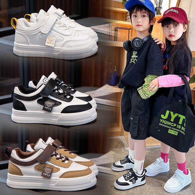 Children's demi-season sneakers