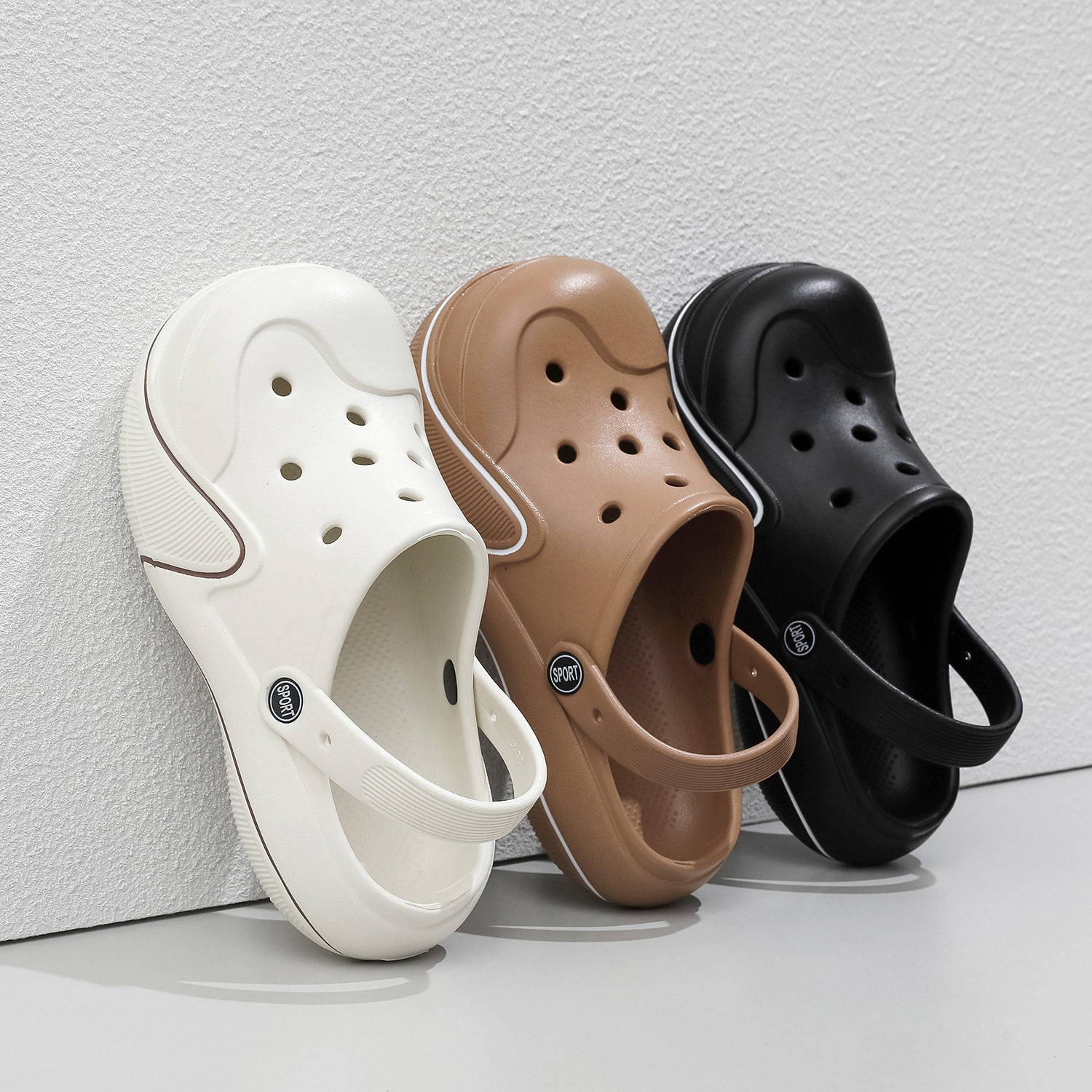 2024 Beach Crocs Women's Thick-soled Anti-Slip EVA Garden Shoes Men's Outerwear Heightening Slim Sandals Slippers Wholesale