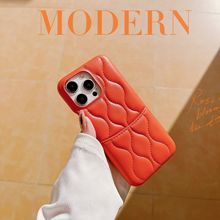 皮质小香风iPhone15promax手机壳13pro柔软手感立体菱格苹果12壳