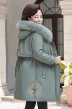 中年妈妈冬装中长款加绒加厚羽绒棉服中老年人大码岁棉衣外套