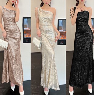 ҹ��ư�KTVб�μ�����Ƭ�_������܇ģ�������ݳ������~β���Y��