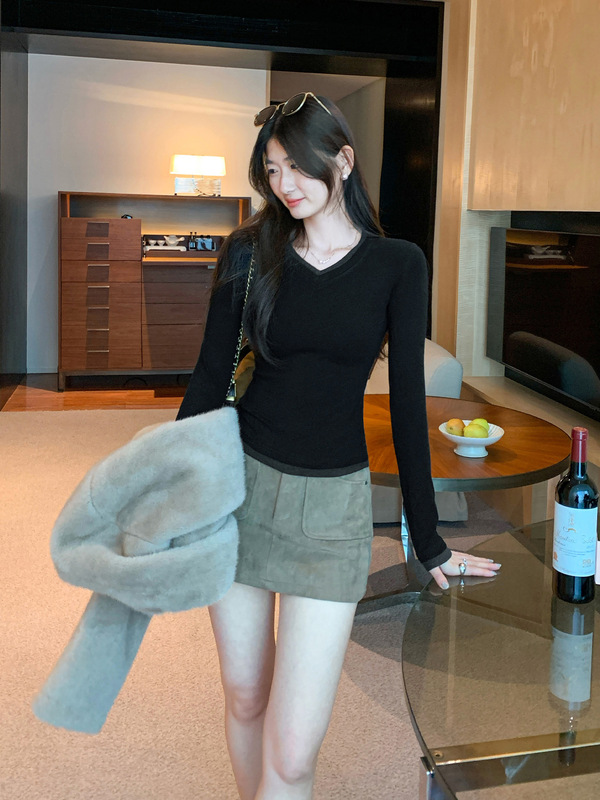 纯欲辣妹拼色假两件T恤女春秋设计感修身显瘦正肩百搭通勤上衣|undefined