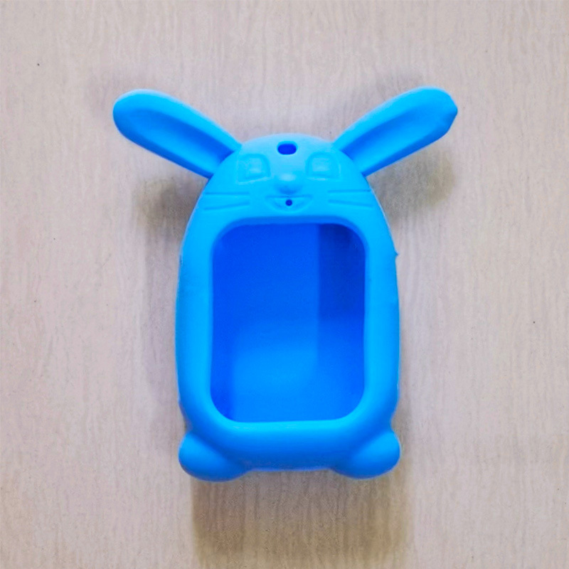 블루-토끼-유니버설 끈