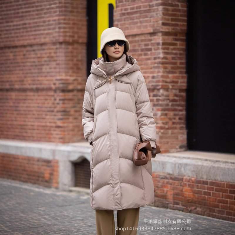 2025 Winter New Women's down Jacket 90% New National Standard Goose down Jacket with Horn Buttons Designer Style Cold-Proof and Thickened