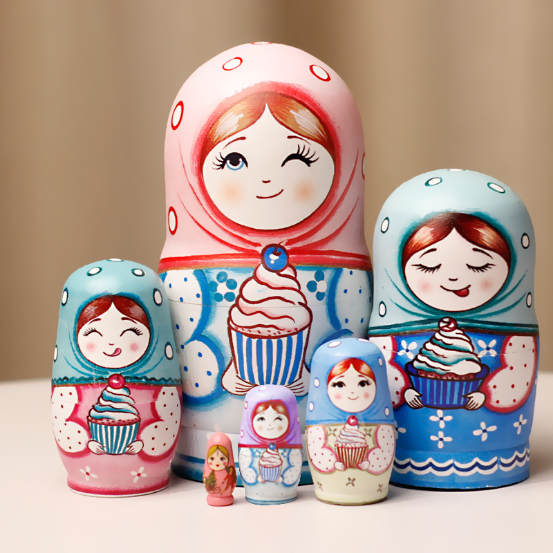 Muñeca rusa de seis pisos de Manzhu Ri Harbin hielo y nieve regalos conmemorativos de turismo mundial acompañante ornamentos de madera