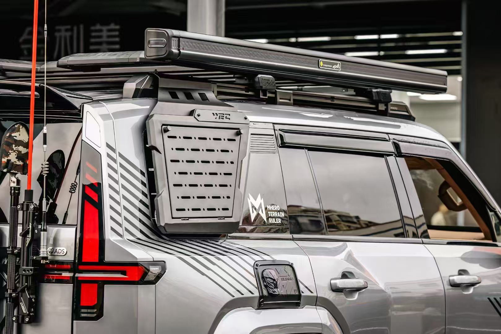 Warrior 817 side ladder, side window storage panel, WEC off-road modification, specialized body expansion parts for outdoor camping vehicles