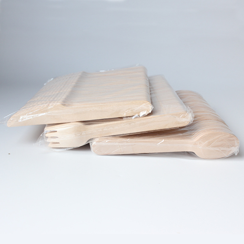 Cuchillo desechable de madera, tenedor y cuchara de tres piezas de madera protección del medio ambiente vajilla traje para llevar filete cuchillo de madera postre tenedor de madera y cuchara