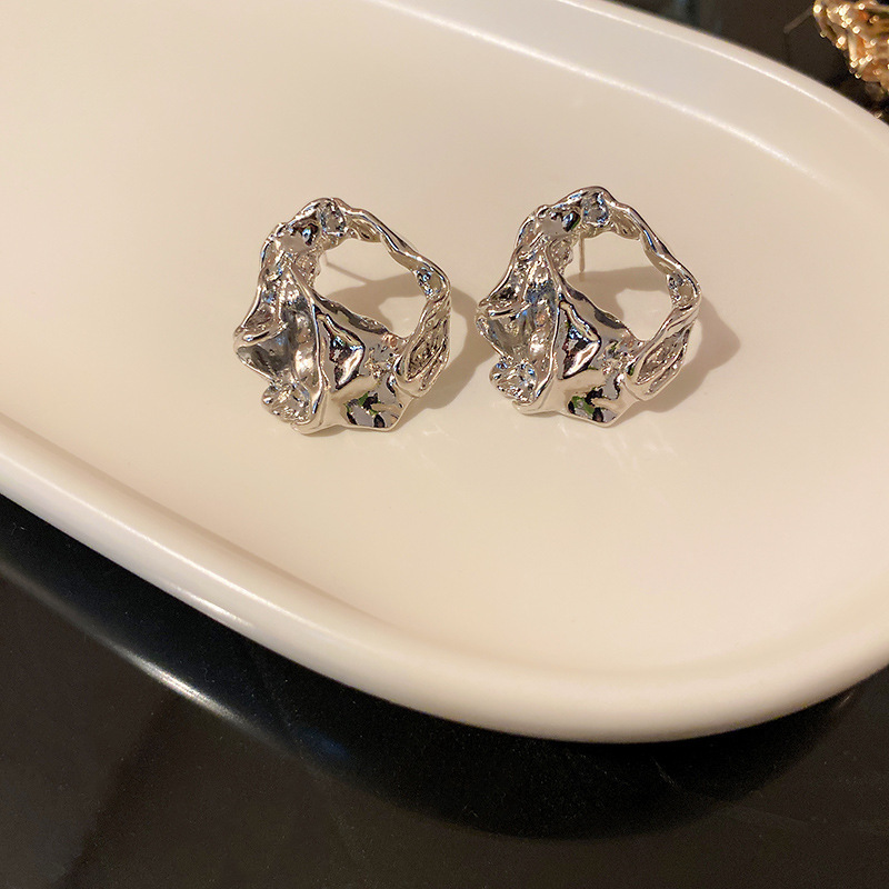 Aguja de plata diamantes geométricos aretes de perlas redondos ligeros de lujo de alta calidad pernos de orejas de estilo francés temperamento femenino orejas de nicho mayorista image 13