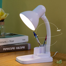 北欧出口外贸儿童学习护眼铁艺宿舍书房卡通ins插电书桌LED台灯
