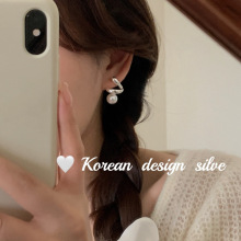 2024款韩版ins风设计耳饰品 s925纯银V型珍珠耳钉高级感简约大方