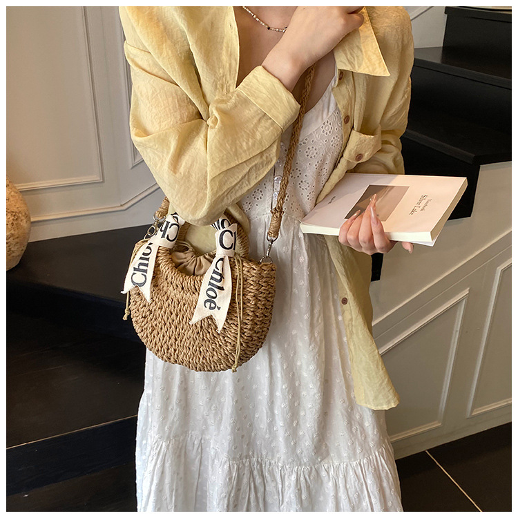 2025 New straw woven bag, large capacity, retro straw woven bag, basket style, casual and versatile beach bag for women undefined