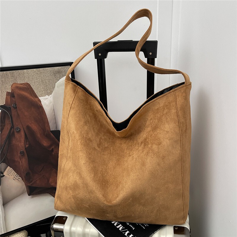 Fashionable retro simple textured suede large-capacity tote bag for women, suitable for commuting, with a high-end feel, popular in foreign trade, shoulder bag Fashionable retro simple textured suede large-capacity tote bag for women, suitable for commuting, with a high-end feel, popular in foreign trade, shoulder bag