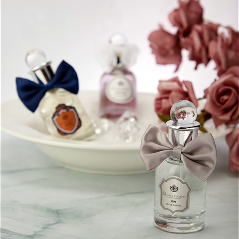 Yeni Parfüm Sınır Ötesi Sıcak Satış Kadın Parfümü Hafif Koku 48 Saat Sürer Üç Parçalı Üst Düzey Hediye Kutusu Parfüm_voghion.com