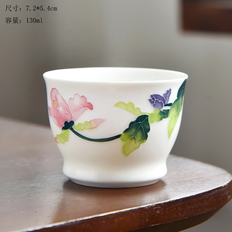 손으로 그린 풀 스프링 홍푸 컵