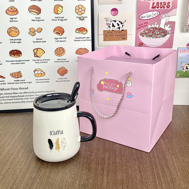 Taza Taza de cerámica Taza de agua para hombre con cuchara Taza de café de alto valor para el hogar Taza de pareja Taza de desayuno de oficina