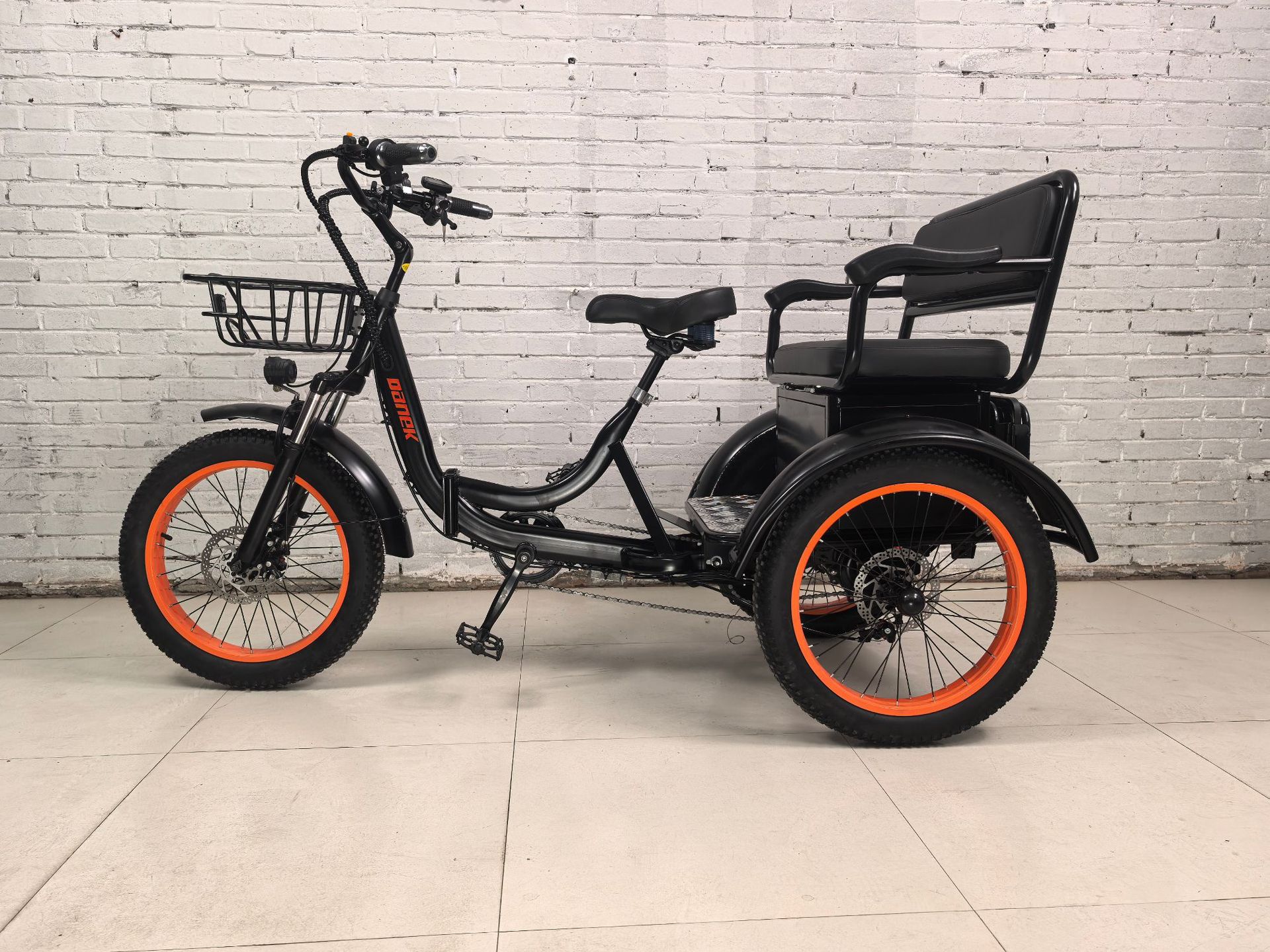 20-inch Electric Power-Assisted Tricycle with Front and Rear Frames