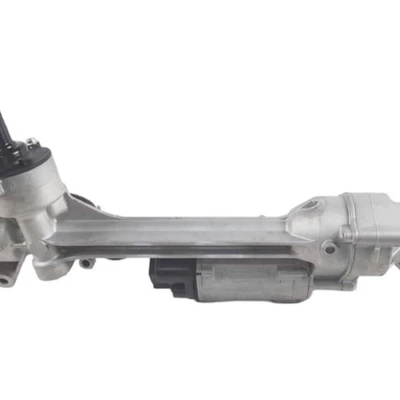 Steering gear assembly is suitable for chassis