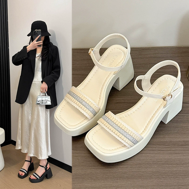 Женские летние босоножки на толстой подошве и толстом каблуке, римские, на одной ремешке, 2025, новая мода, повседневные, водонепроницаемые, на платформе, на танкетке