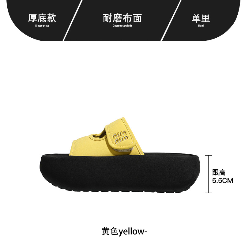 Las primeras zapatillas antiguas de suela gruesa con velcro pequeño de 5cm para mujer 2025 nuevo estilo de verano con falda sandalias