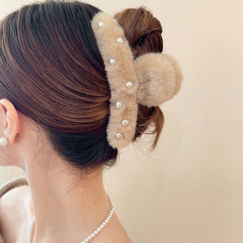 かわいい真珠のぬいぐるみのクリップの後頭部の秋冬の髪飾りのカードの甘い髪は大きいサイズのサメのクリップの少女のクリップをつかみます。