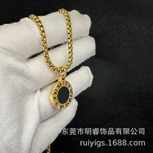 钛钢欧美女吊坠百搭跨境锁骨链字母罗马字24镀金项链简约气质饰品