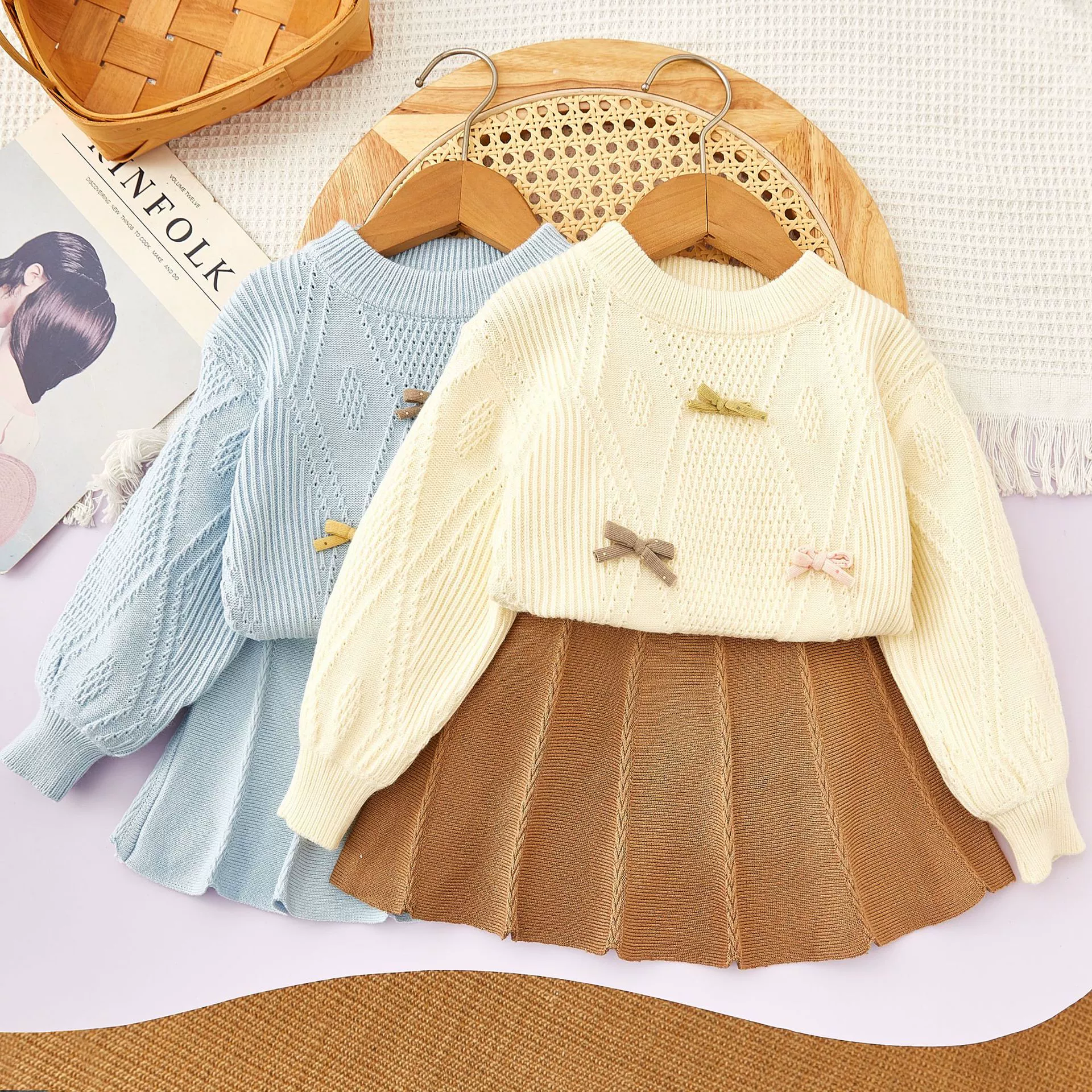 Autumn sweater with bow, knitted long-sleeve, set