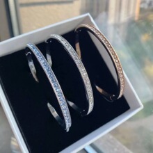 ��Ʒ�|��������CŮ��  �r�б���  �ٴ��W�����  ���˹���Ů�ѶY