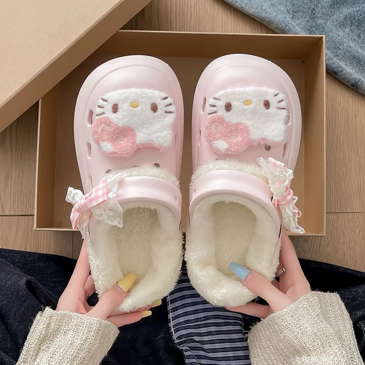 캐릭터 장식 가방 헤드 미끄럼 방지 보온 가융 동굴 신발 탈부착 가능한 면