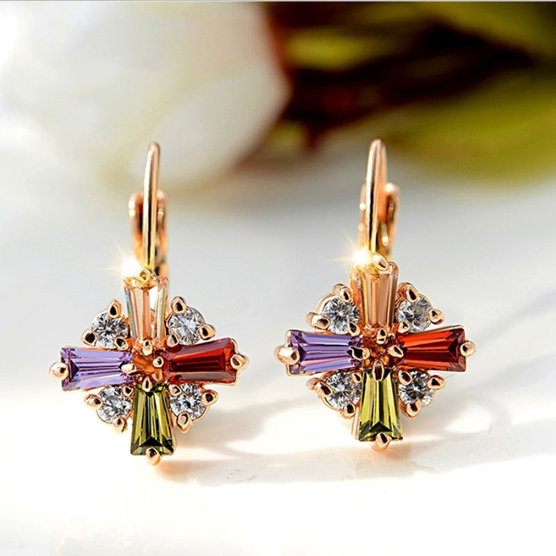 ���澫��ʱ�ж��� ��������ʮ�ֻ��ʯ����Ů ���ʼ�Լ����