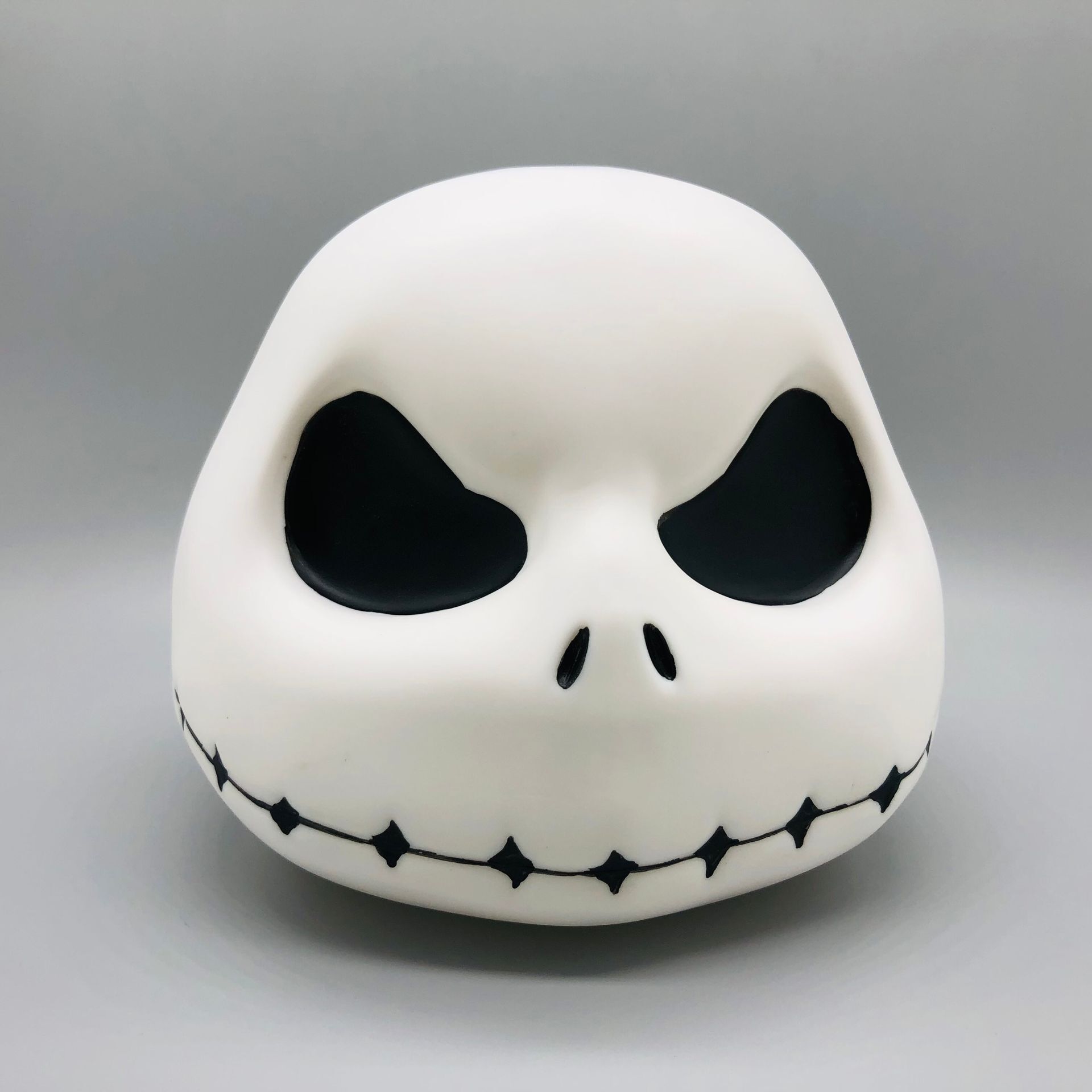Luz LED de Noche Creativa USB con Luz Cambiante de Color para Halloween
