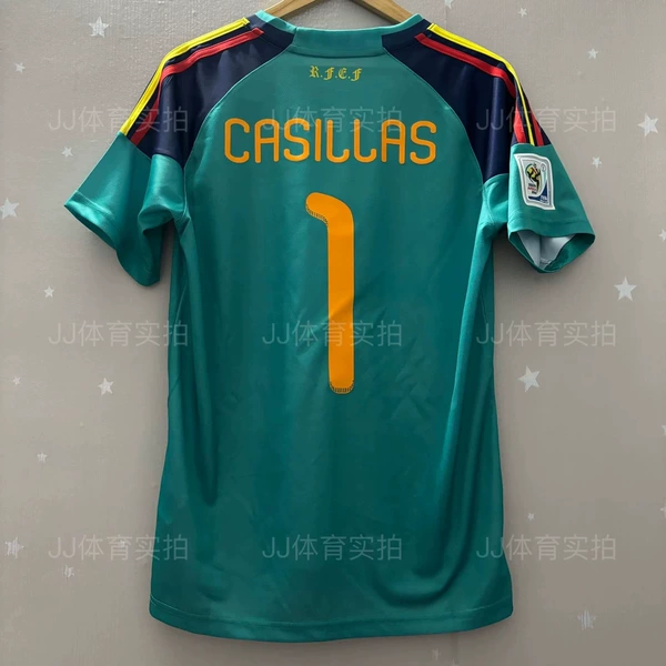 Goalkeeper, armband, Spain