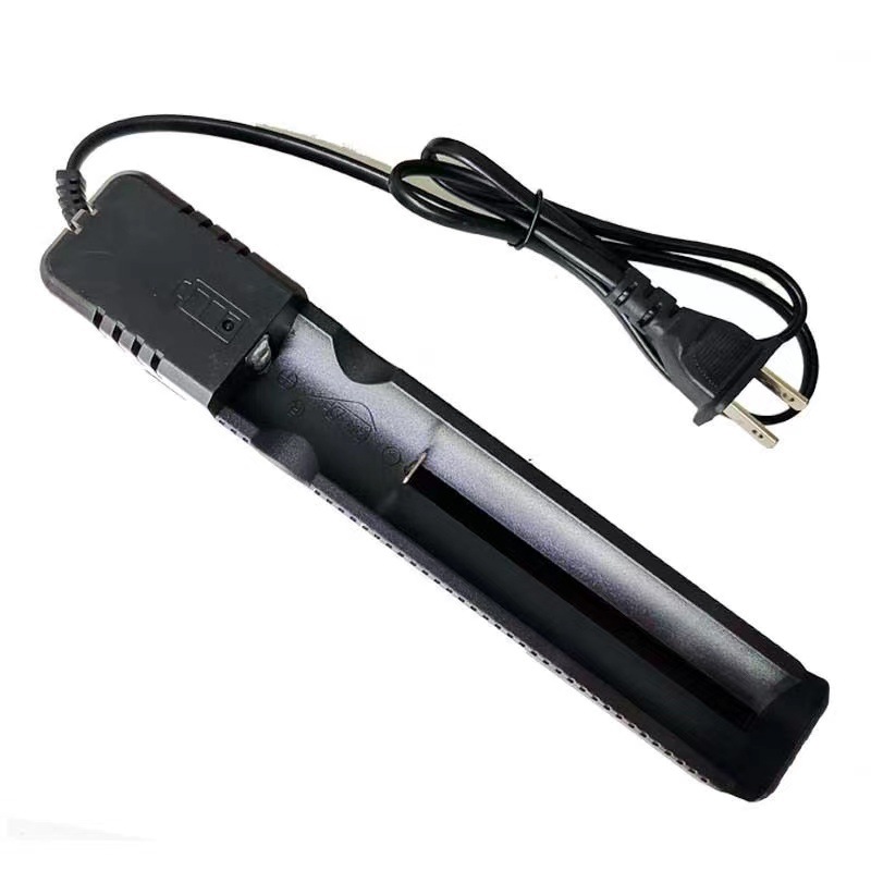 Flashlight with explosion-proof function, 18650 extended with 2 additional parallel 26650 high-capacity 3.7V battery pack, charger included.