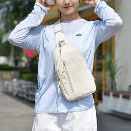 简约女士胸包斜挎包包女多层胸前背包斜挎小包尼龙布包休闲斜挎包