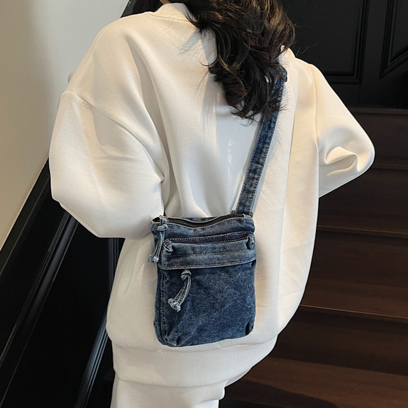 Bolso bandolera de mezclilla japonesa para mujer 2025 nuevo bolso pequeño súper caliente bolso de teléfono móvil ligero y versátil mini bolso