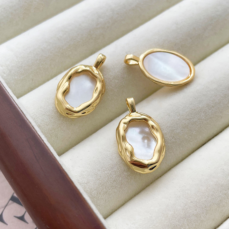 3g Weight Pendant Jewelry Making Type Shell Inlay Material DIY Jewelry Accessories Classification 1 Piece Quantity Copper Material Oval Pattern Plating, Inlay Design Retro Style 1 Piece Copper Shell Oval Pendant 6